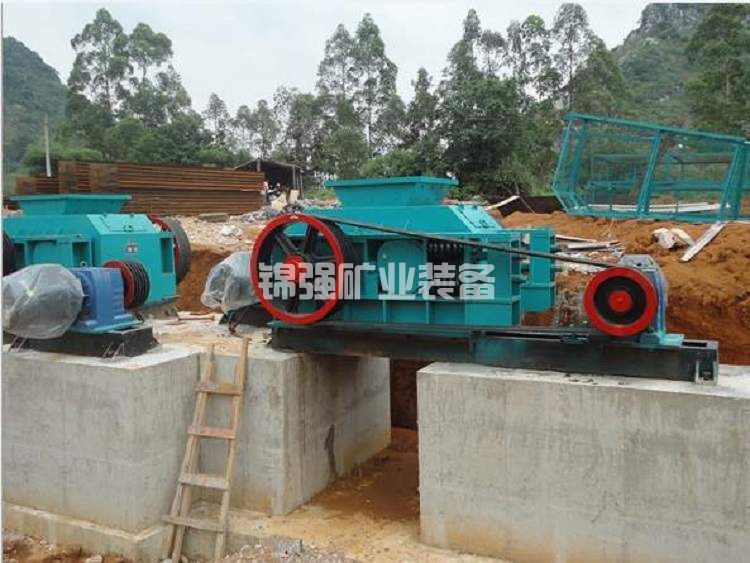 齒輥破碎機(圖7)
